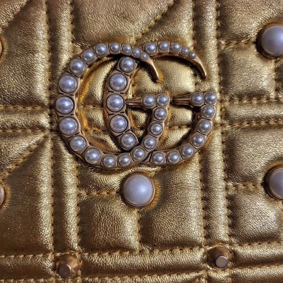 Authentic Gucci Pearl Studded GG Marmont camera bag - Picture 8 of 15